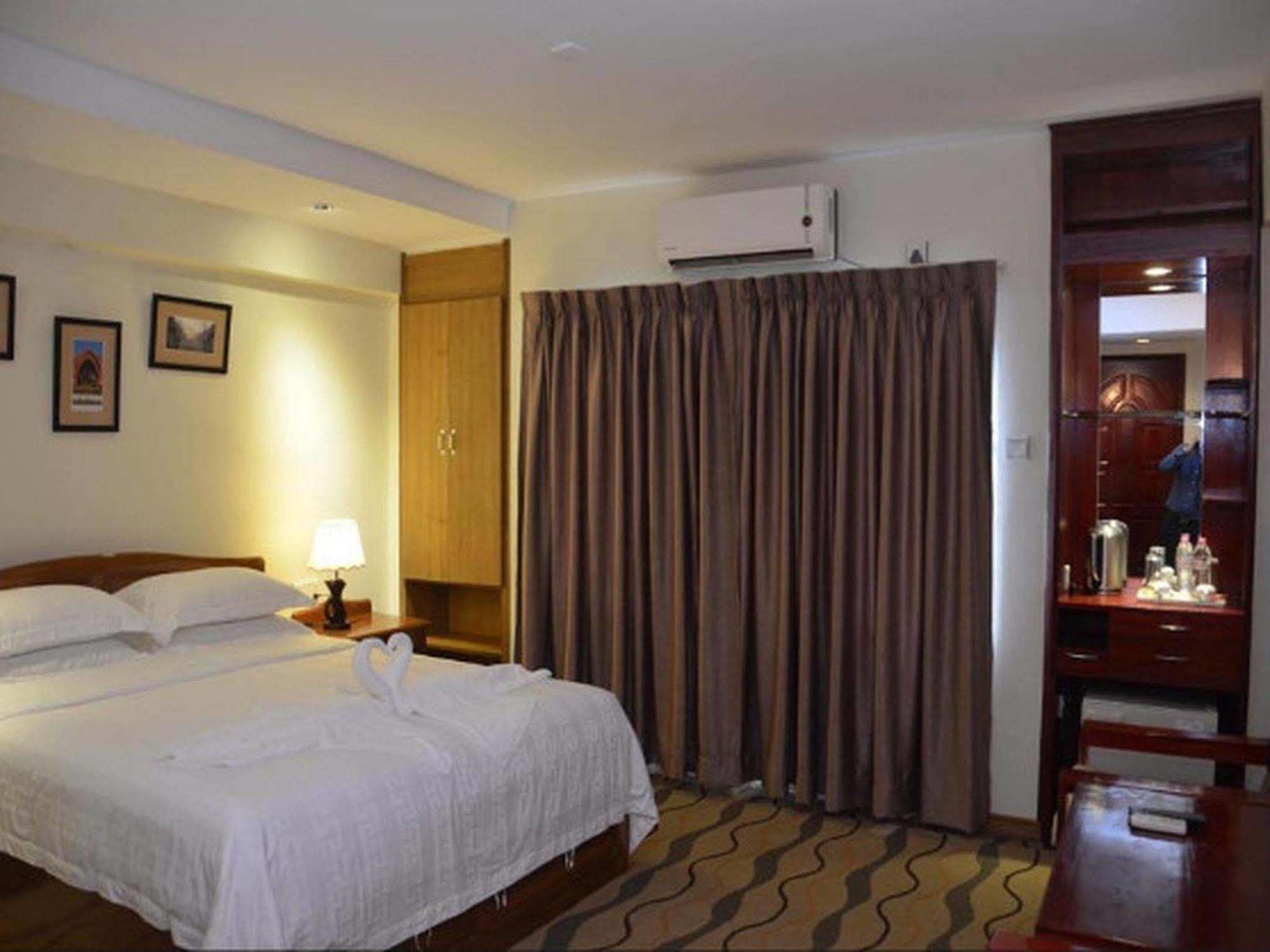 City Star Hotel Yangon Exterior foto